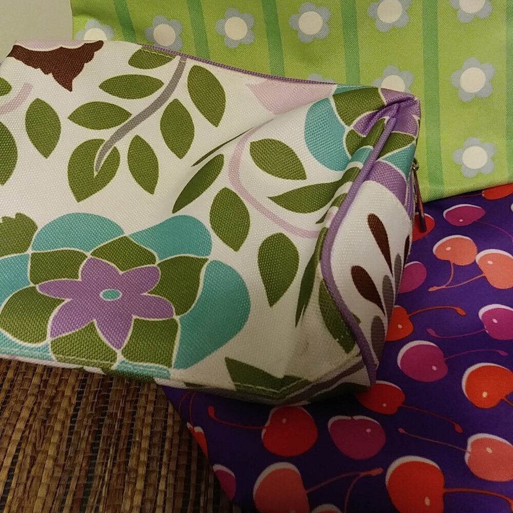 Set of 3 Clinique Makeup Bags | NWOT | Floral & Cherry Core 🍒